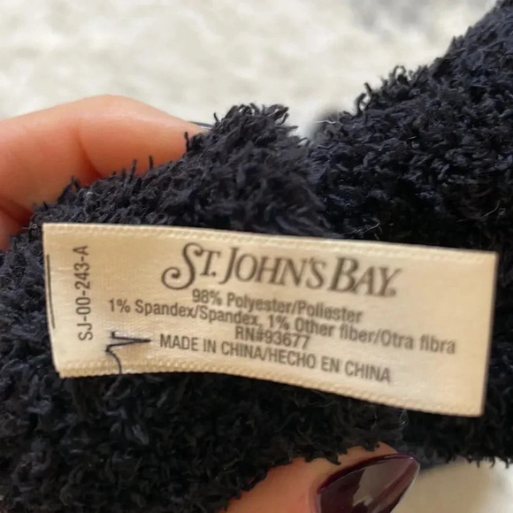 🔥4/$20 St Johns Bay Fuzzy Gloves - Picture 10 of 11